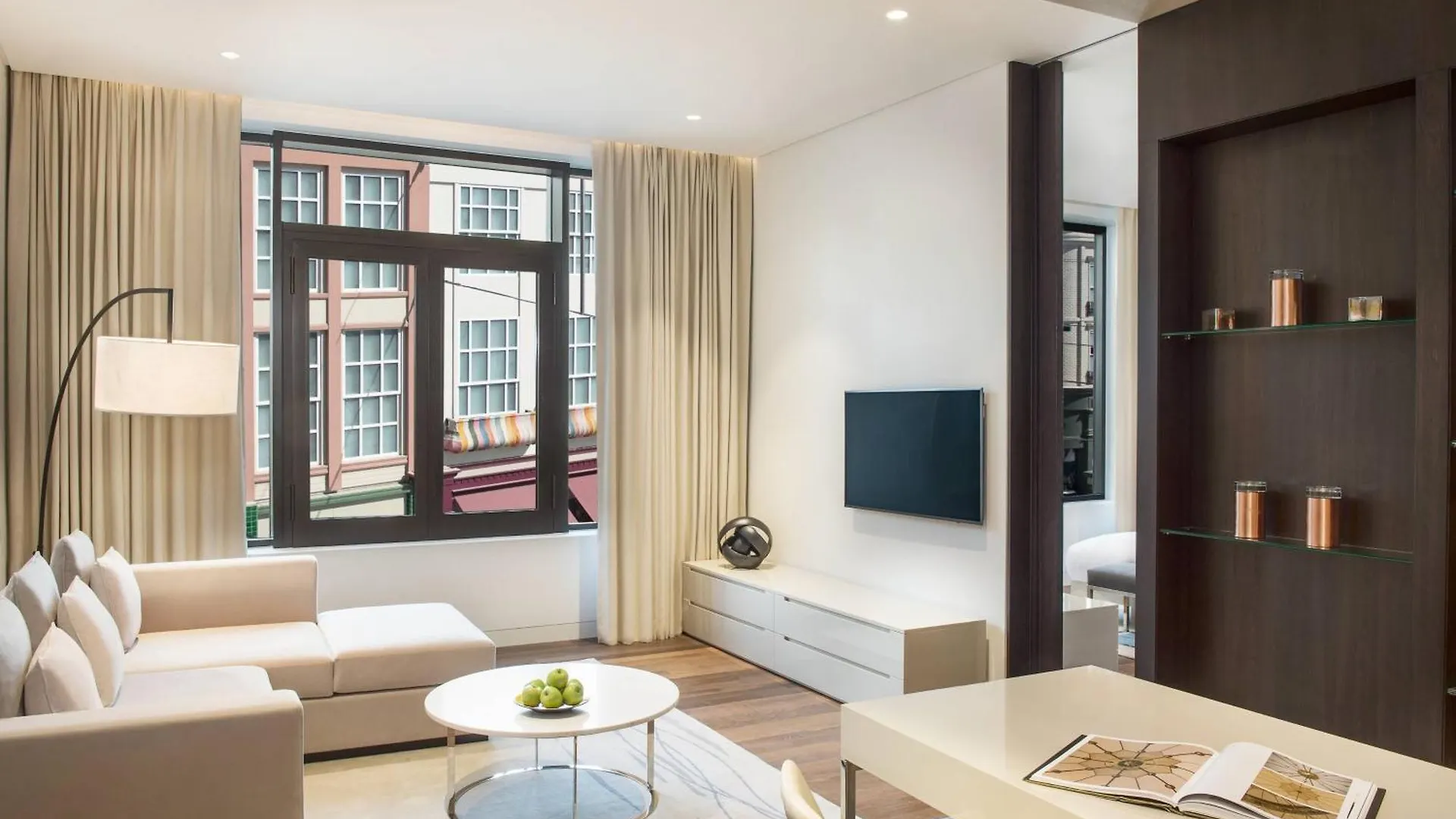 La Ville Hotel & Suites City Walk Dubai, Autograph Collection