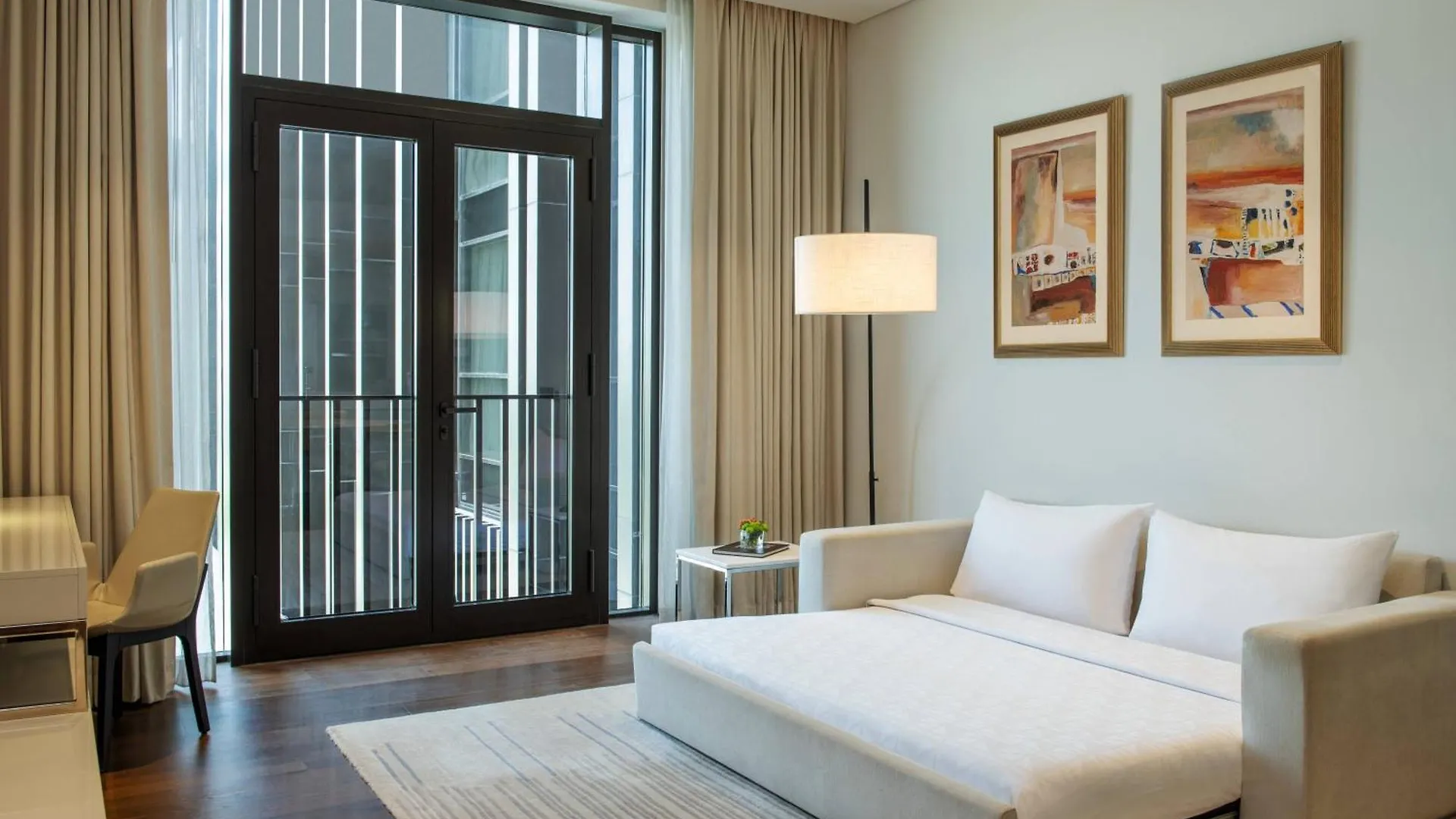 La Ville Hotel & Suites City Walk Dubai, Autograph Collection