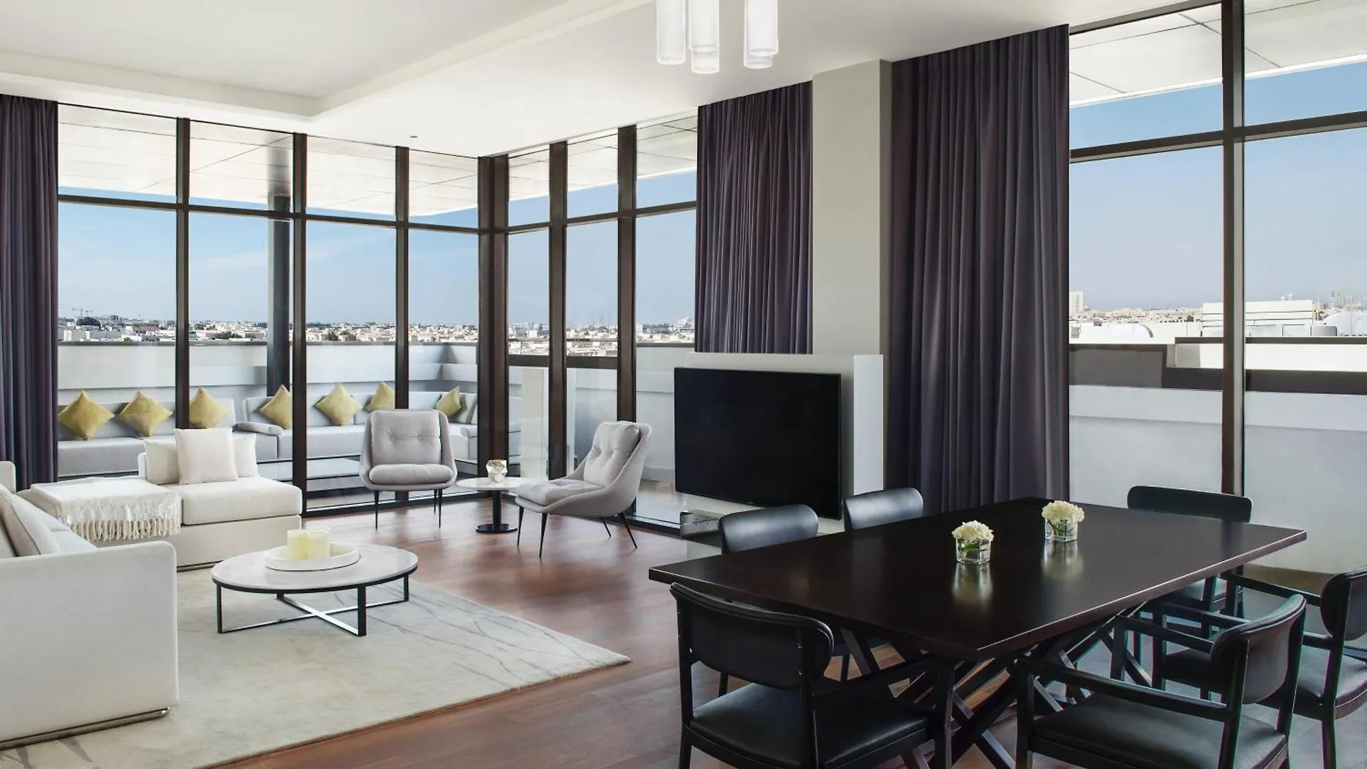 La Ville Hotel & Suites City Walk Dubai, Autograph Collection 5*, Dubai