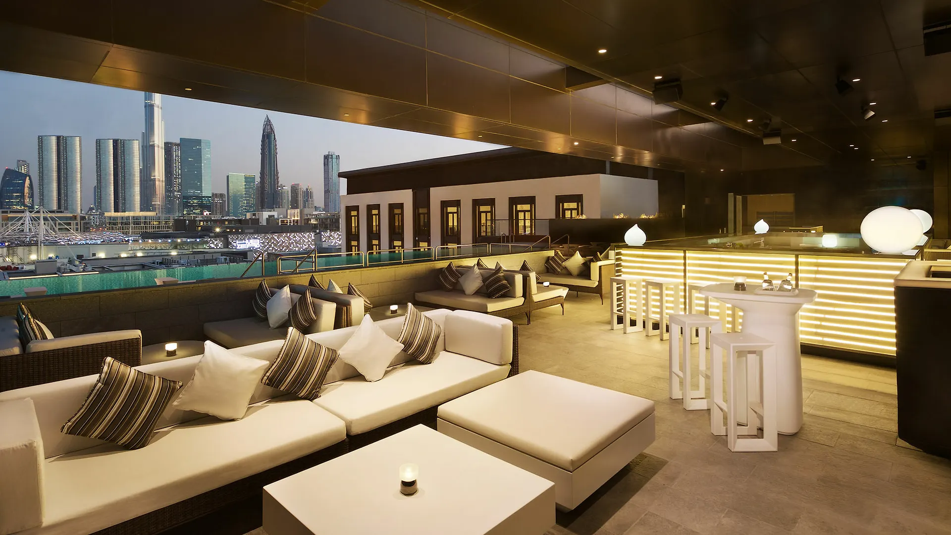 La Ville Hotel & Suites City Walk Dubai, Autograph Collection