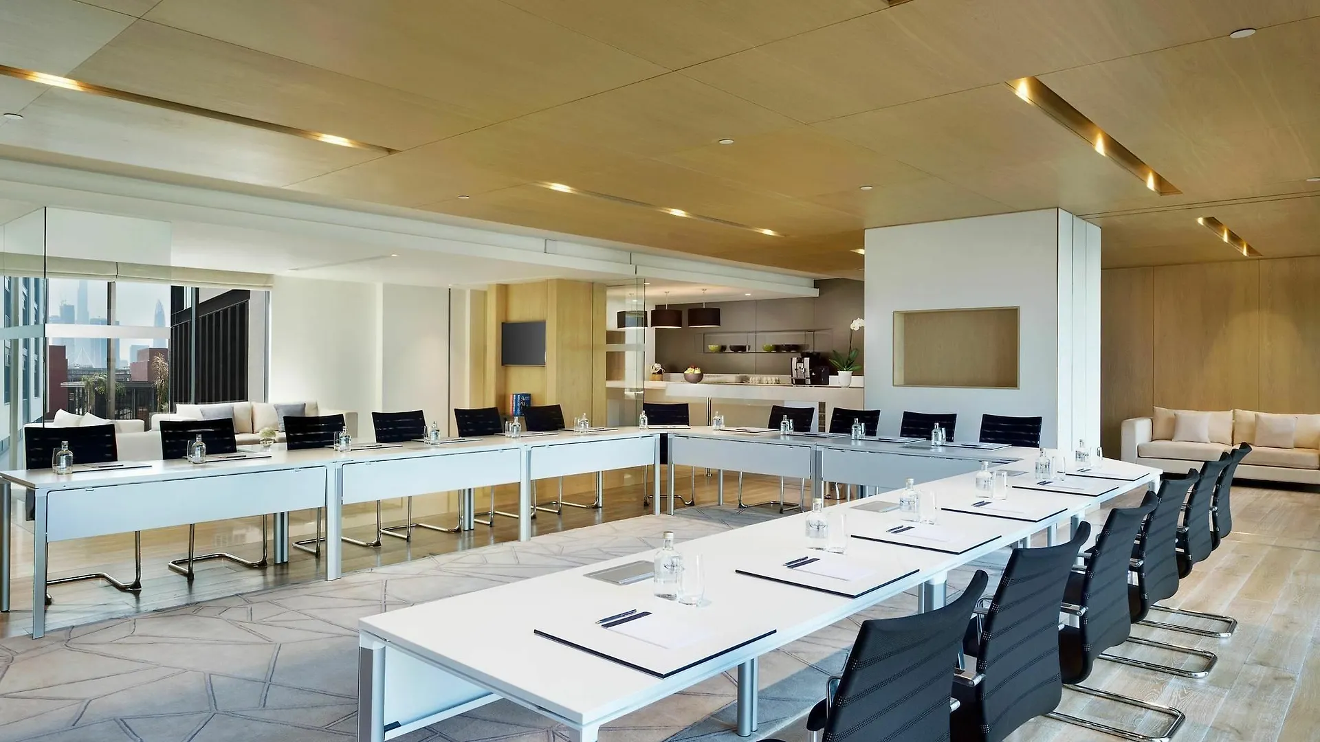 La Ville Hotel & Suites City Walk Dubai, Autograph Collection 5*, Dubai